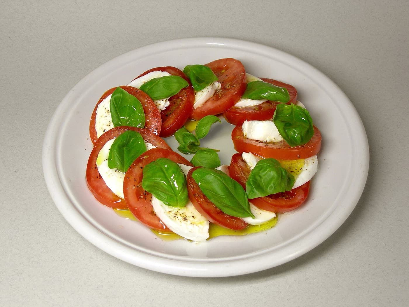 Caprese mit Büffelmozzarella