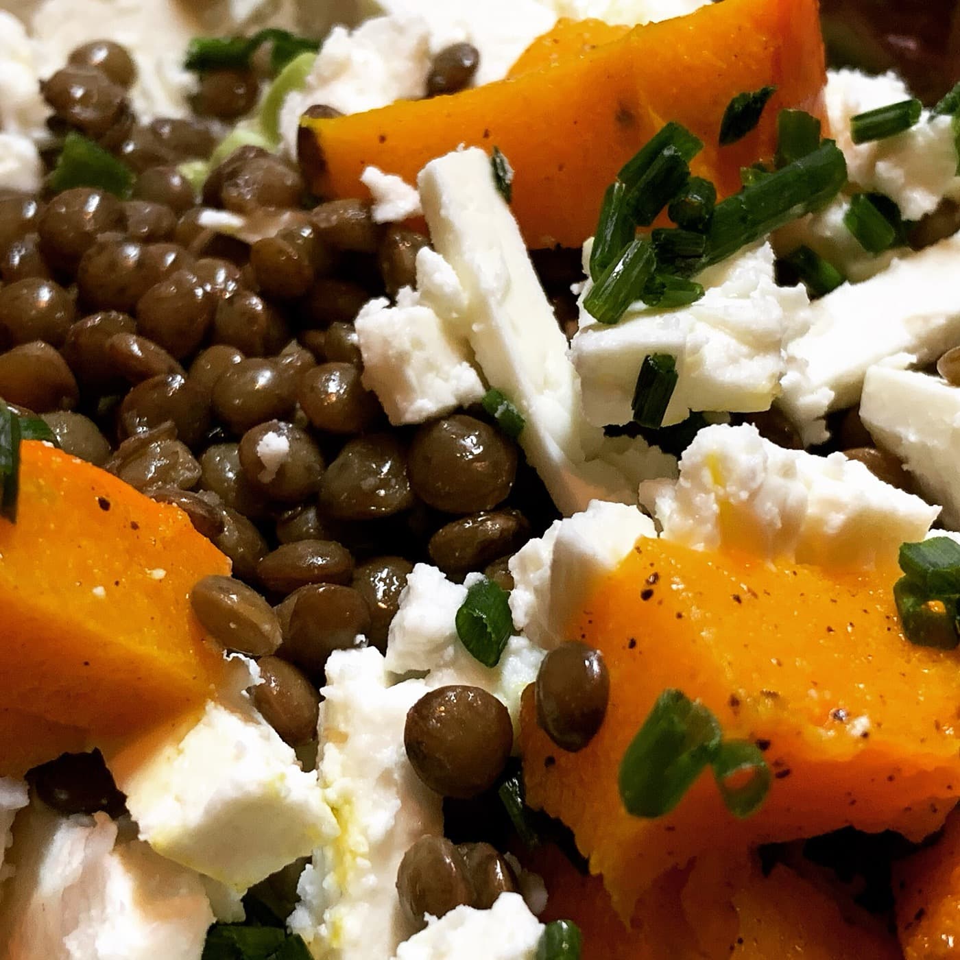 Linsensalat mit Feta und Walnüssen