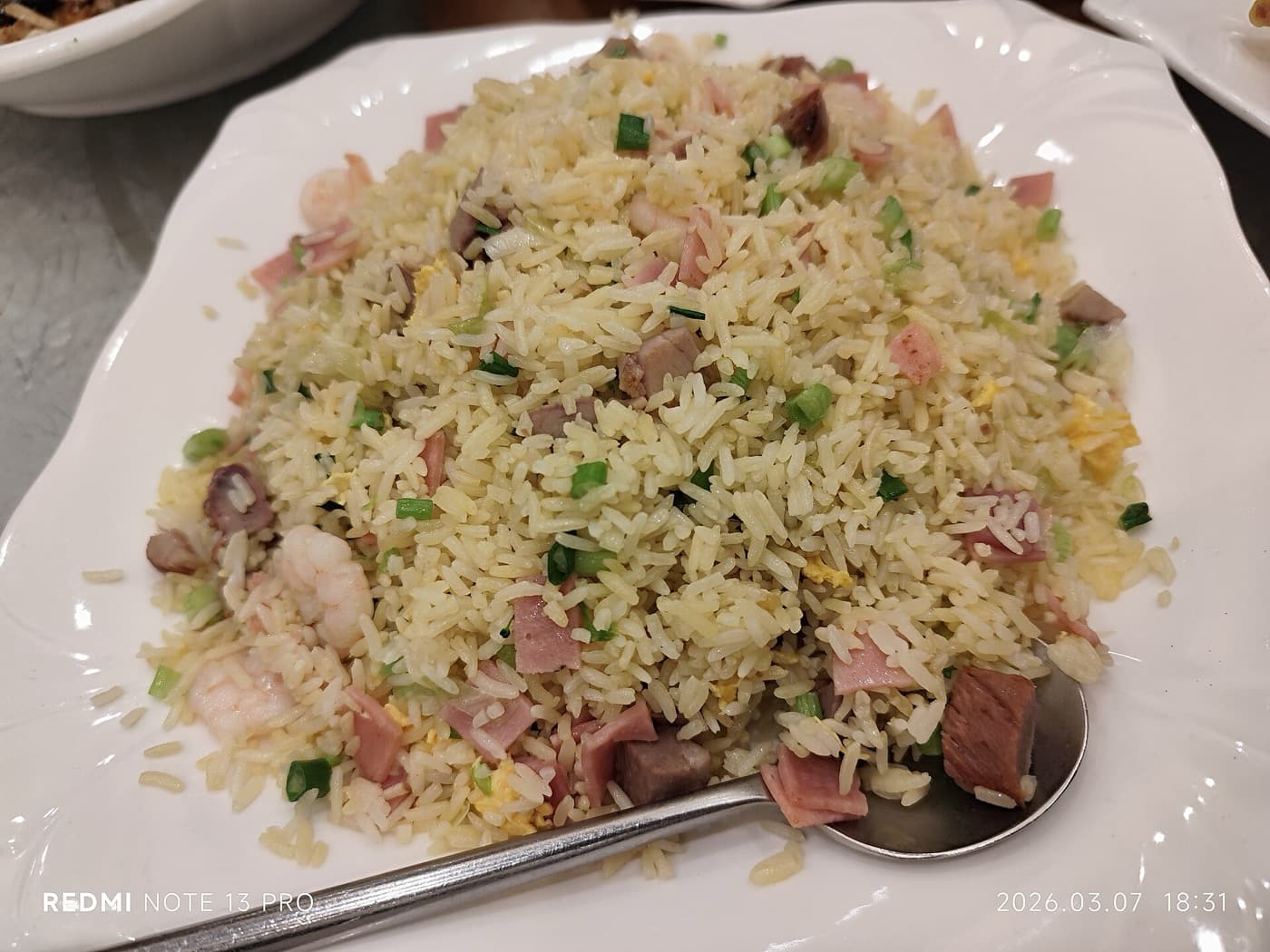 Reispfanne mit Gemüse und Ei