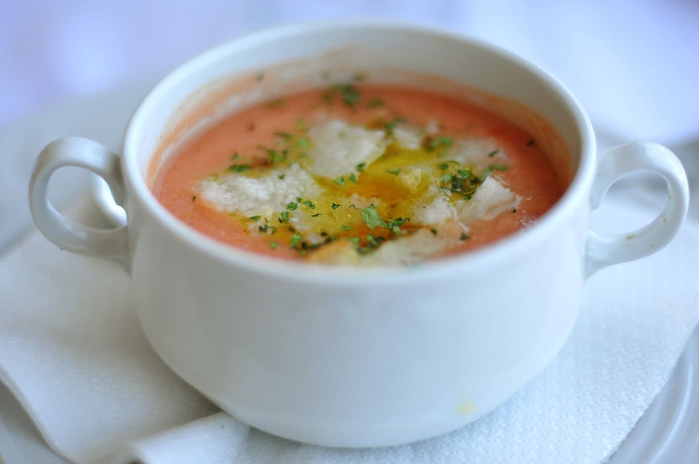 Gazpacho: Eine Frische und Köstliche Suppe für Heiße Sommertage